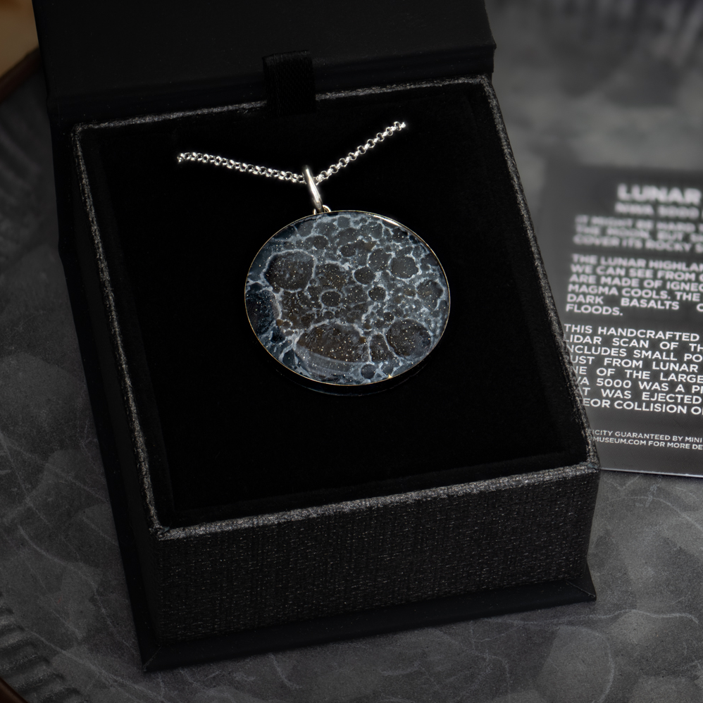 Muonionalusta Meteorite Pendant Necklace Mini Museum