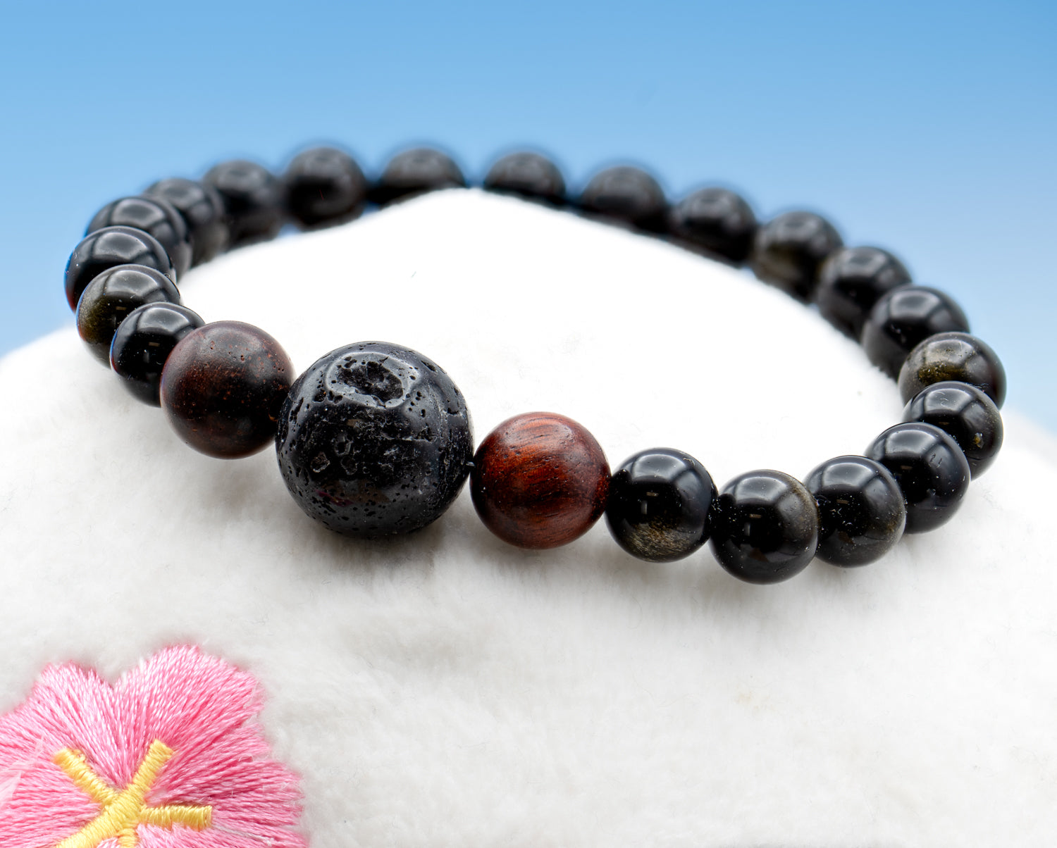 Mount Fuji Bracelet Mahogany Beads - Mini Museum