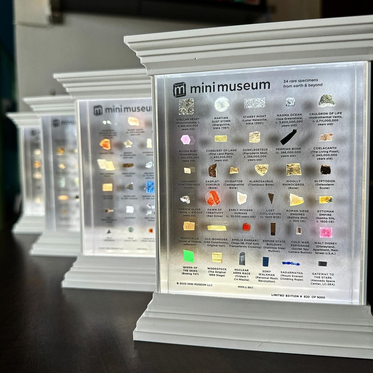 Illuminated LED Stand for LARGE Mini Museum Collections
