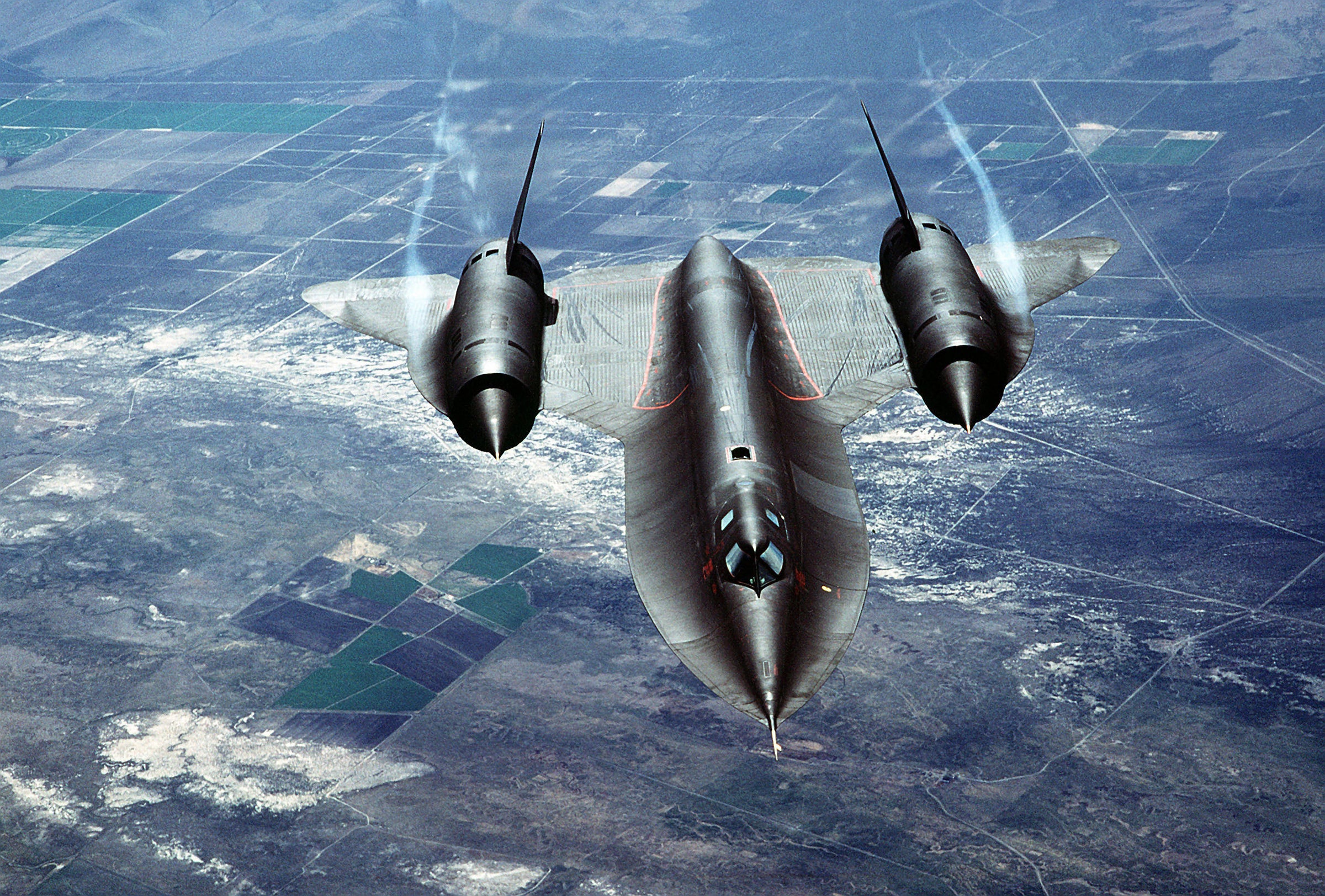 SR-71 Blackbird Spy Plane - Fastest Plane in the World - Cold War
